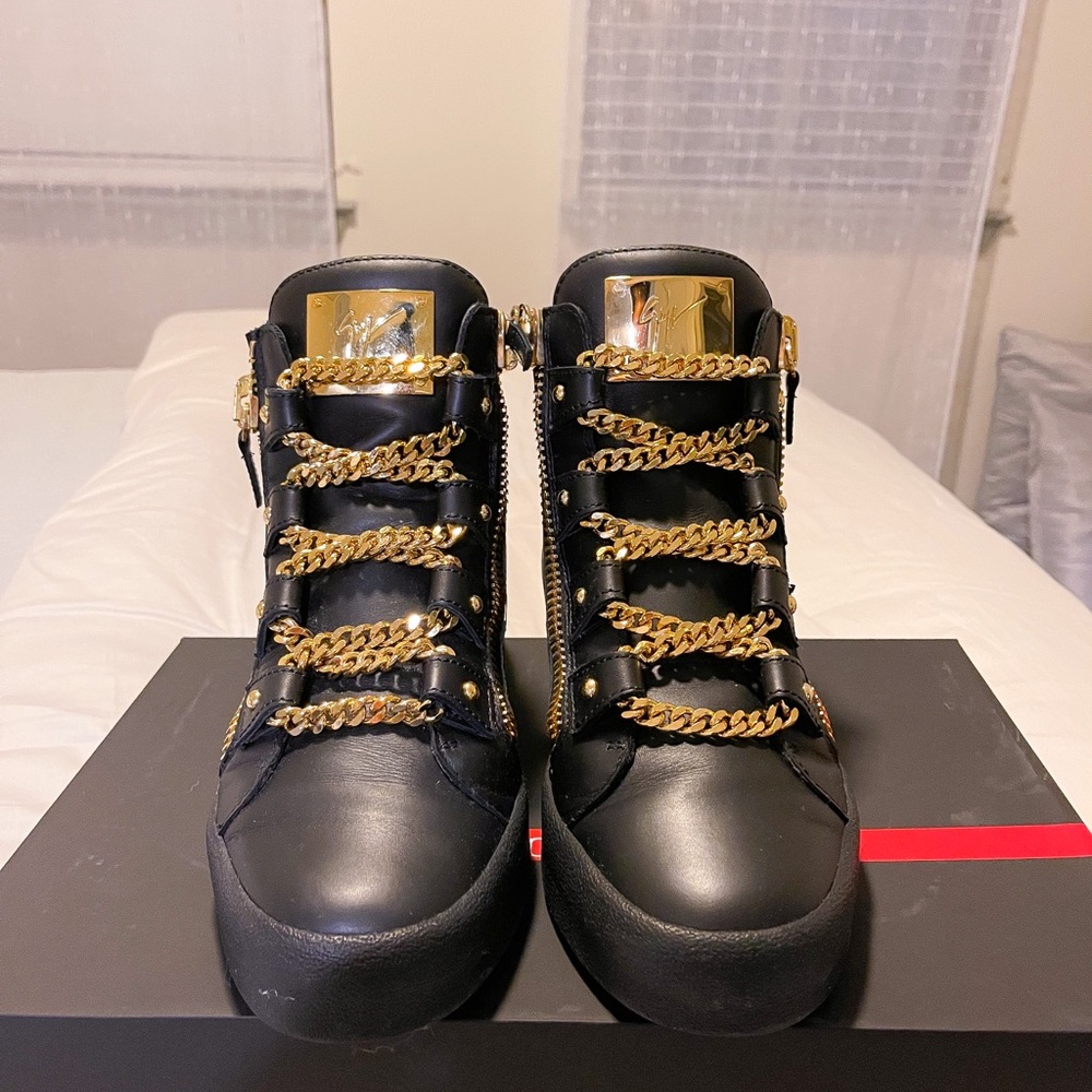 Giuseppe Zanotti